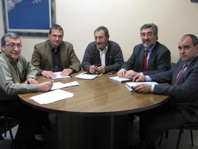 IU-Verdes muestra su apoyo a Aremur contra la moratoria al desarrollo de energías renovables - 1, Foto 1