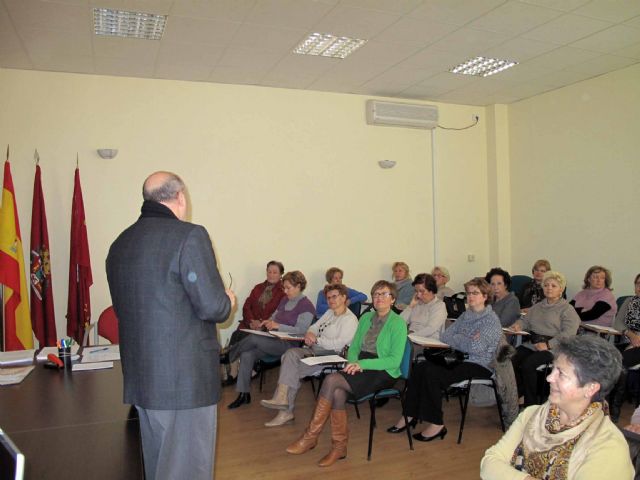 Los mayores se estudian la Semana Santa de Cartagena - 1, Foto 1
