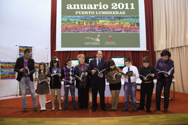 Puerto Lumbreras presenta su Anuario 2011 que resume el año a través de más de 2.000 fotografías - 1, Foto 1