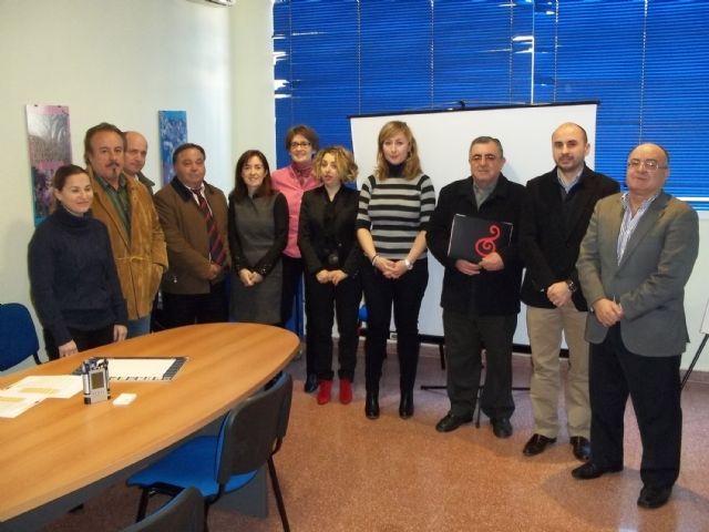 Asociadas de ASEMOL se benefician de las ventajas del proyecto Athena para jóvenes emprendedoras, Foto 2