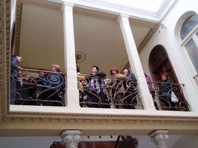 Los mayores visitan el Palacio de Aguirre y el Muram - 1, Foto 1