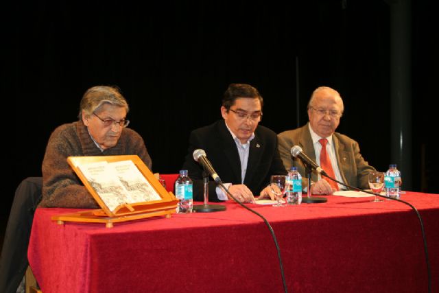 'Kairós' publica un poemario sobre su etapa adolescente en Cehegín - 2, Foto 2