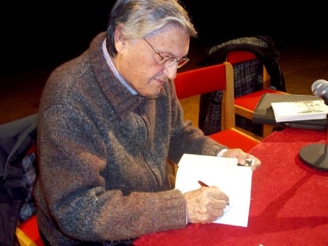 'Kairós' publica un poemario sobre su etapa adolescente en Cehegín - 3, Foto 3