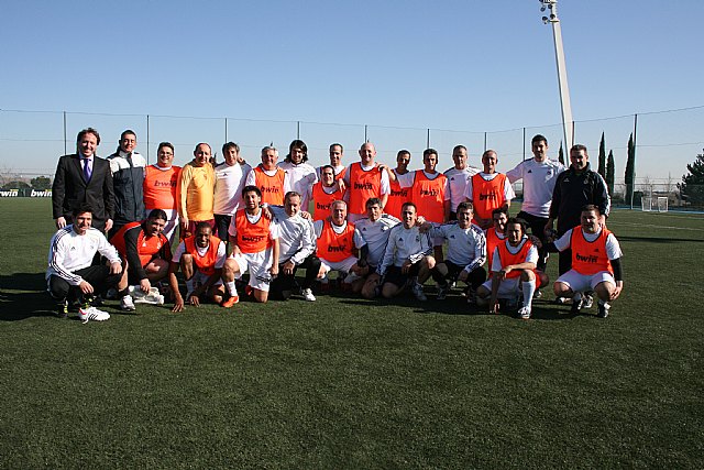 Reclusos del Centro Penitenciario Murcia 1 (Sangonera) disfrutaron de una jornada de convivencia en Madrid, Foto 1