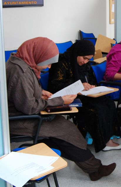 Nuevo curso de español y orientación laboral para extranjeros en Las Torres de Cotillas - 1, Foto 1