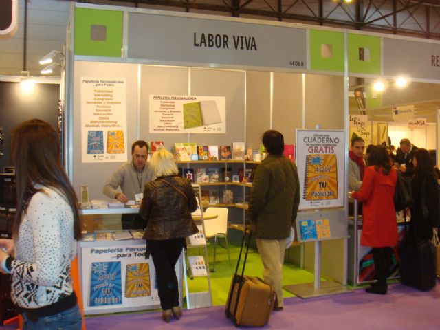 Las agendas hechas por murcianos con discapacidad triunfan en la feria más importante del regalo publicitario en Madrid - 1, Foto 1