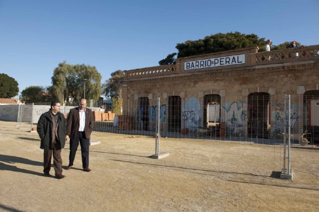 El antiguo apeadero de Barrio Peral lucirá como nuevo a final de año - 1, Foto 1