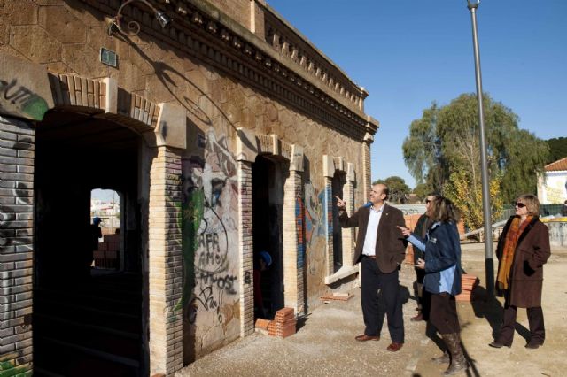 El antiguo apeadero de Barrio Peral lucirá como nuevo a final de año - 3, Foto 3