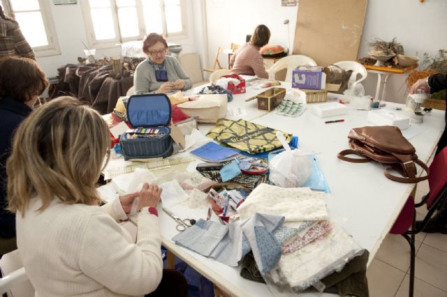 Retales para confeccionar el ajuar - 1, Foto 1