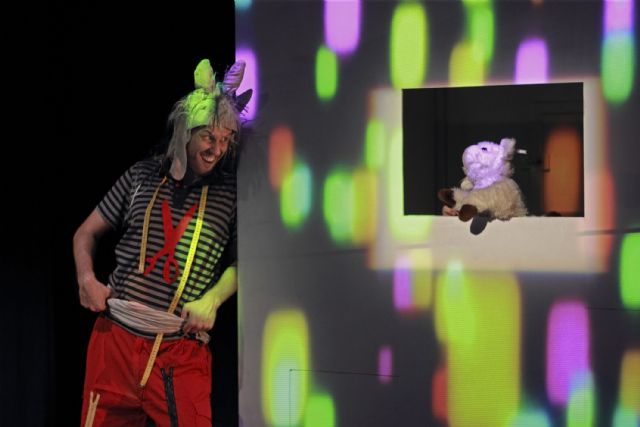 Teatro Defondo presenta la comedia infantil UN SUEÑO DE UNA NOCHE DE VERANO el domingo 19 de febrero en el Teatro Villa de Molina - 1, Foto 1