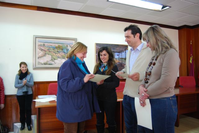 Los vecinos de Fuente Álamo amplían su formación con la realización de cursos y talleres gratuitos - 1, Foto 1