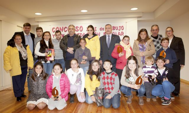El XIX Concurso de Dibujo y Redacción Escolar 'Carnaval de Águilas' entregó anoche sus premios - 1, Foto 1