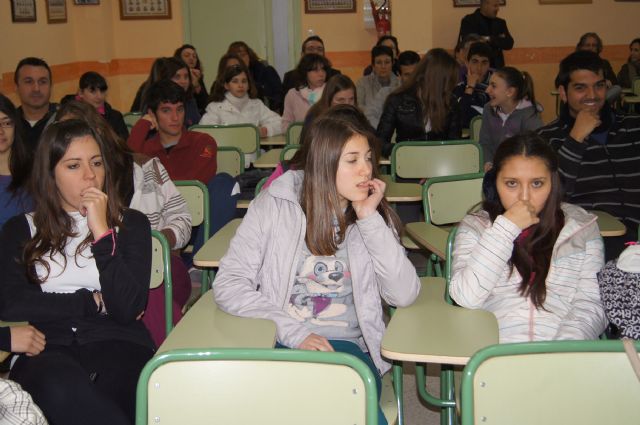 Los alumnos del IES Prado Mayor ponen en marcha la revista digital La Tortuga Mora, Foto 3