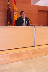 El Gobierno aprueba ampliar la jornada laboral de los empleados de la Administracin regional