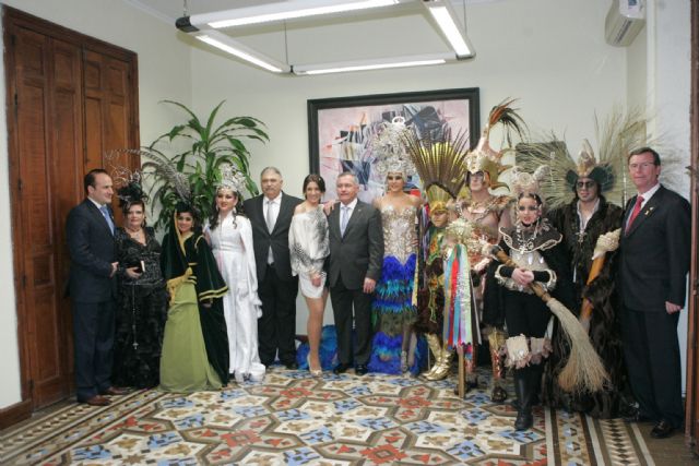 Pepa Aniorte ofrece el Pregón del Carnaval de Águilas ante miles de personas - 1, Foto 1