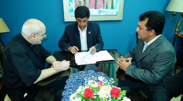 La UCAM impartirá cursos de postgrado en Paraguay - 1, Foto 1