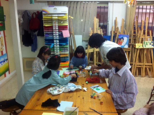 Un taller de grabado con hortalizas para celebrar el Día de la Amistad en Las Torres de Cotillas - 1, Foto 1