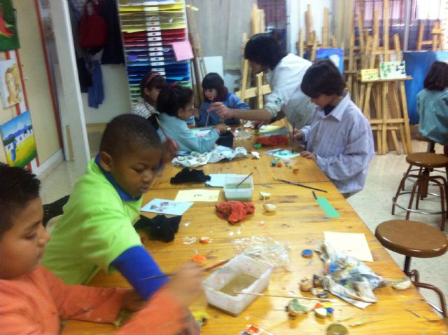 Un taller de grabado con hortalizas para celebrar el Día de la Amistad en Las Torres de Cotillas - 4, Foto 4