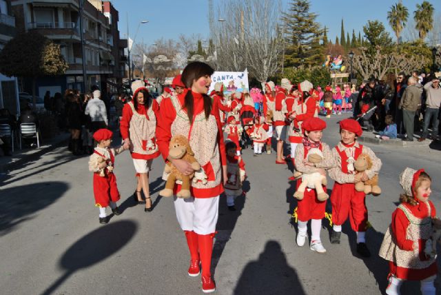 Multitud de personas participan en el Desfile Infantil - 3, Foto 3