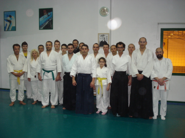 El Club Aikido de Totana organiz varias jornadas en las que algunos de los alumnos fueron examinados para pasar de nivel - 5