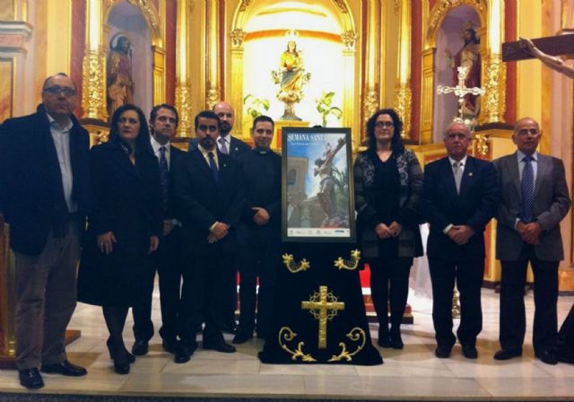 El Cristo Crucificado protagoniza el cartel de la Semana Santa torreña 2012 - 1, Foto 1