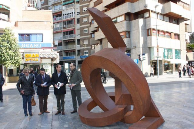 La escultura de Jean Claude Farhi viaja al centro de Murcia - 1, Foto 1