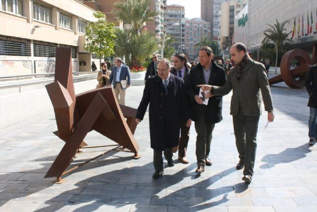La escultura de Jean Claude Farhi viaja al centro de Murcia - 2, Foto 2