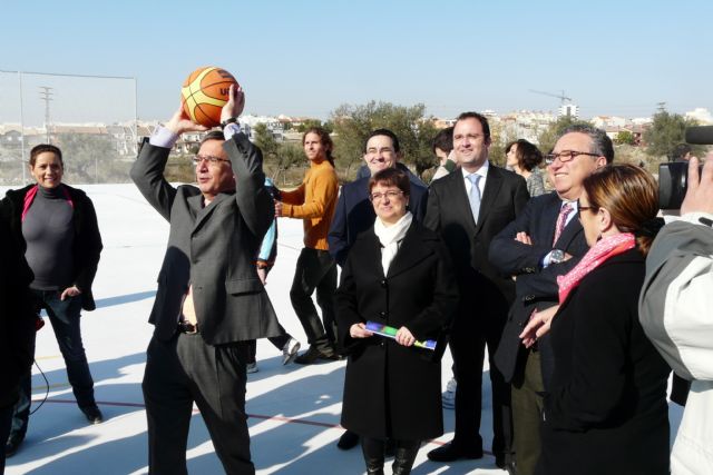 El Centro Integral Reina Sofía de ASTRADE en Molina de Segura estrena las nuevas pistas polideportivas y la Sala Multisensorial - 2, Foto 2