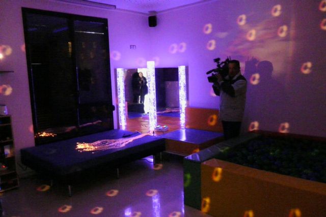 El Centro Integral Reina Sofía de ASTRADE en Molina de Segura estrena las nuevas pistas polideportivas y la Sala Multisensorial - 5, Foto 5