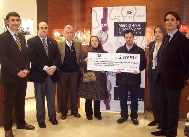 ´Del Campo Joyeros´ vende la ´Pulsera de Murcia´ para recaudar fondos para ASSIDO - 1, Foto 1