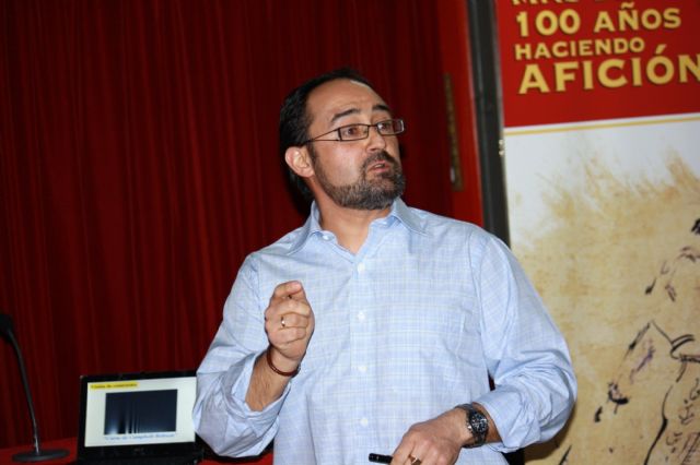 Un profesor de la Universidad de Murcia liga el comportamiento del toro a su calidad visual - 2, Foto 2