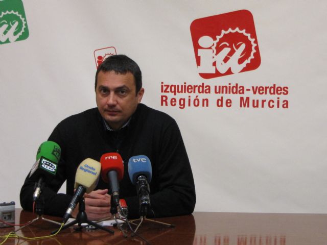 IU-Verdes critica el peregrinaje de pedigüeño de Valcárcel y le recrimina su actitud ante el Gobierno de la Nación - 1, Foto 1