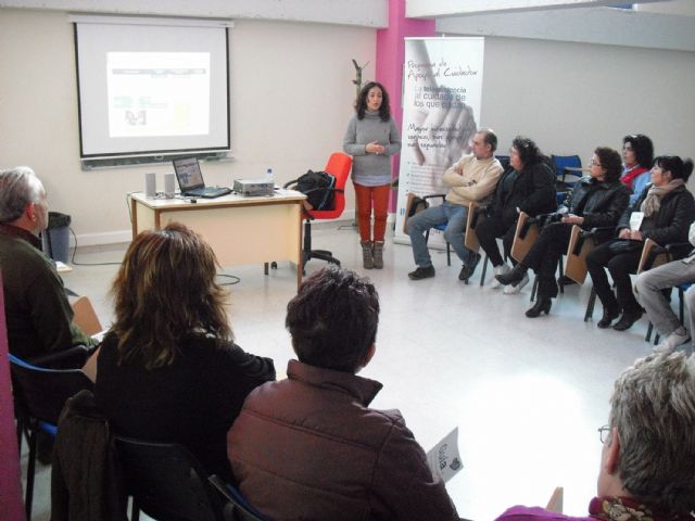 Los cuidadores de personas dependientes amplían su formación en Las Torres de Cotillas - 3, Foto 3