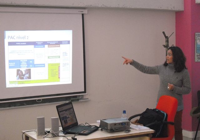 Los cuidadores de personas dependientes amplían su formación en Las Torres de Cotillas - 4, Foto 4