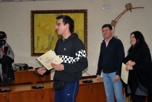 Doce alumnos reciben sus diplomas por el Curso de Estrategias De Autonoma Personal Y Desarrollo De Habilidades Sociales Y Laborales, Foto 5