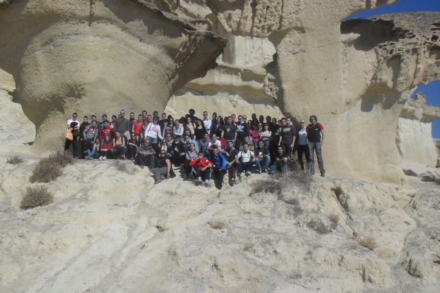 Los jóvenes geógrafos disfrutan de una agradable jornada de estudio en Mazarrón, Foto 1