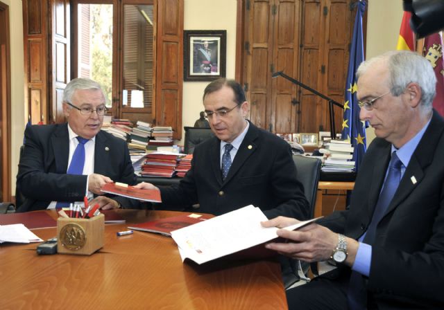 La Universidad de Murcia y la Politécnica de Cartagena firman acuerdos para financiar actividades del Campus Mare Nostrum - 5, Foto 5