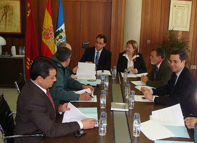 El delegado del Gobierno preside la constitución de la nueva Junta Local de Seguridad - 1, Foto 1