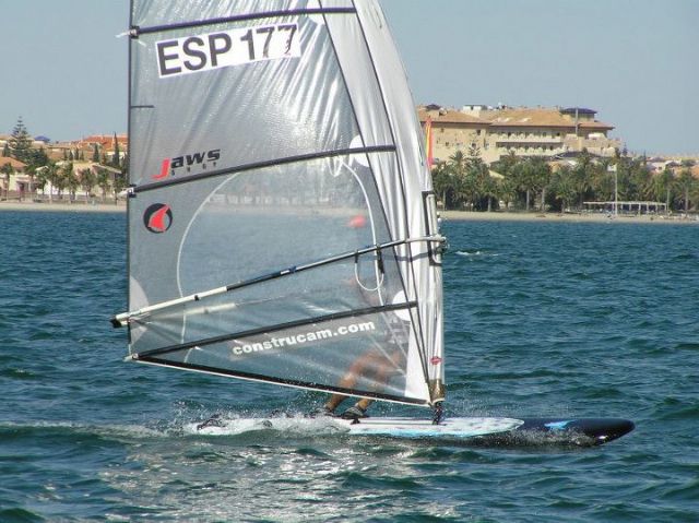 Los Alczares ser la sede del Campeonato de Europa de Windsurfing que reunir a unos 300 deportistas de 22 pases - 1