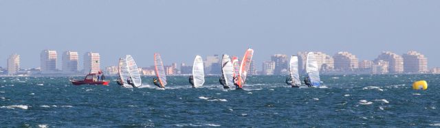 Los Alczares ser la sede del Campeonato de Europa de Windsurfing que reunir a unos 300 deportistas de 22 pases - 3