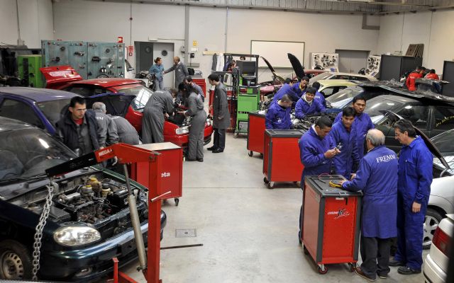 El Centro de Formación de FREMM impartirá cursos sobre reparación y mantenimiento de vehículos híbridos y eléctricos - 1, Foto 1