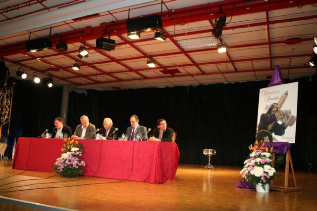 Nuestro Padre Jesús Nazareno protagoniza el cartel de Semana Santa 2012 - 3, Foto 3