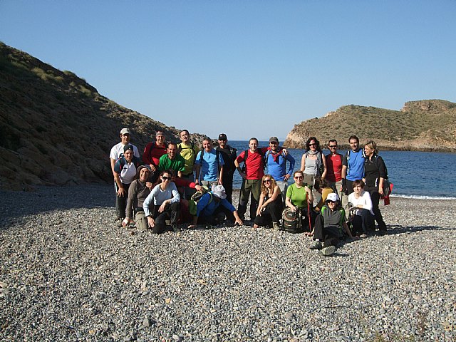 El club senderista de Totana realiz una ruta desde la Azoha hasta Cala Cerrada - 6