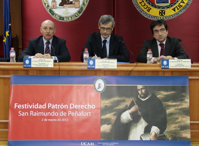 Festividad del Patrón de Derecho - 1, Foto 1