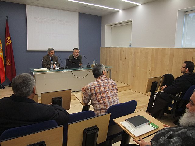 Los responsables de Archivos y Bibliotecas Franciscanas de España tratan en Murcia la organización de sus fondos documentales - 1, Foto 1