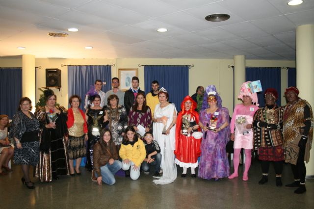 Tercera Edad entrega los premios de su concurso de disfraces para mayores - 1, Foto 1