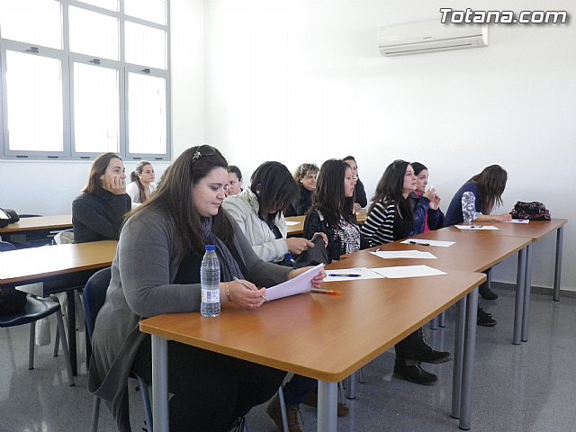 Un total de 15 alumnas inician el programa formativo de auxiliar de centros de esttica y belleza - 3