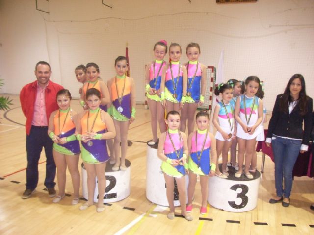 Más de 200 gimnastas procedentes de Lorca, Alhama y Totana han participado en la competición de Gimnasia Rítmica, Foto 1