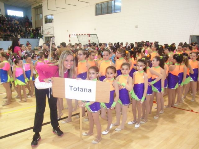 Más de 200 gimnastas procedentes de Lorca, Alhama y Totana han participado en la competición de Gimnasia Rítmica, Foto 2