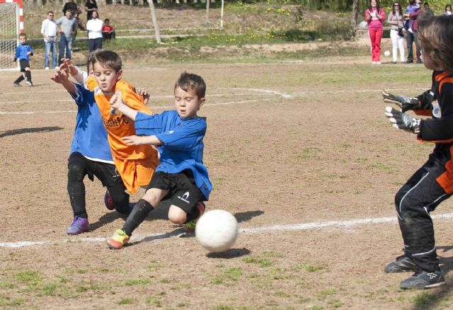 E.F. San Cristóbal y A.D. La Vaguada, ostentan la máxima puntuación de la Liga de Futbol base - 1, Foto 1